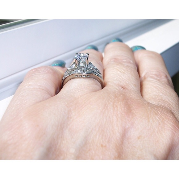 STAINLESS STEEL Cubic Zirconia Ring - Picture 5 of 14
